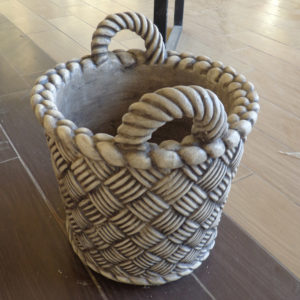 Pot à plante forme panier en GRC